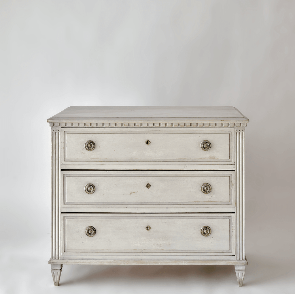colesbourne chest of drawers vintage with brass hardware 